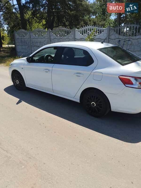 Седан Peugeot 301 2016 в Харькове