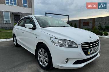 Седан Peugeot 301 2013 в Києві