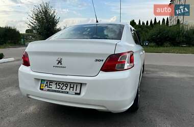 Седан Peugeot 301 2013 в Києві