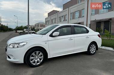 Седан Peugeot 301 2013 в Києві