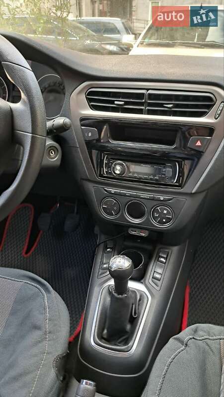 Седан Peugeot 301 2013 в Вінниці