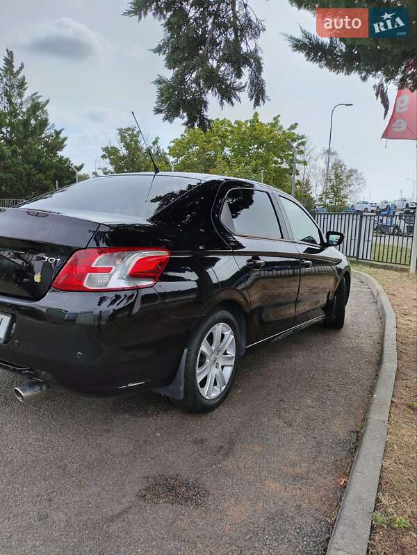 Седан Peugeot 301 2013 в Борщеве