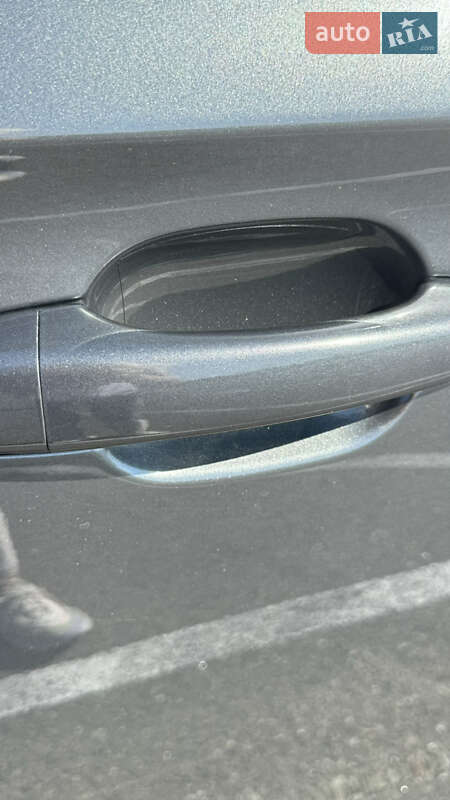 Седан Peugeot 301 2013 в Києві