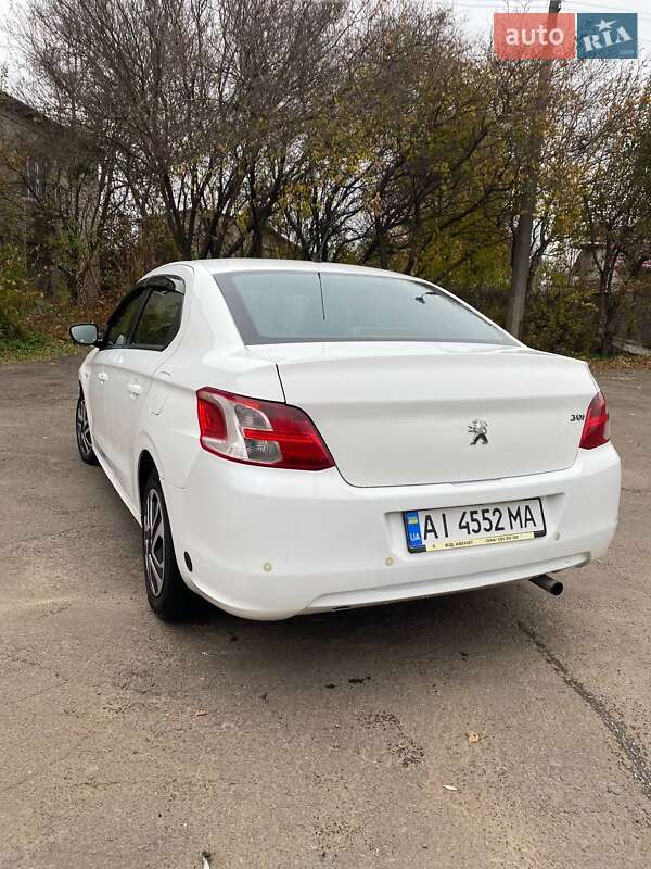 Седан Peugeot 301 2013 в Переяславе