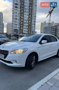 Седан Peugeot 301 2013 в Києві