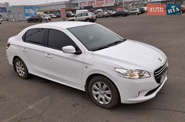 Седан Peugeot 301 2016 в Полтаві