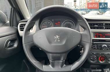 Седан Peugeot 301 2017 в Києві