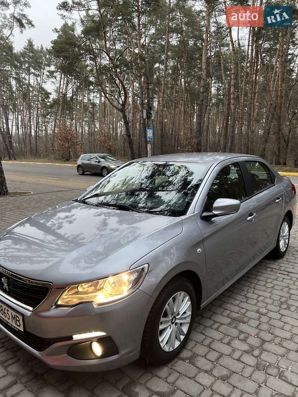 Седан Peugeot 301 2020 в Ирпене