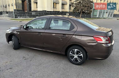 Седан Peugeot 301 2013 в Одесі