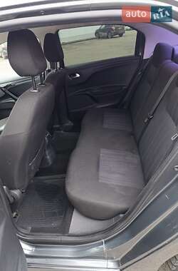 Седан Peugeot 301 2013 в 