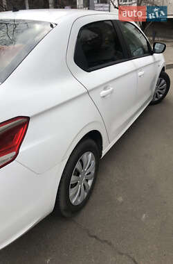 Седан Peugeot 301 2013 в Киеве