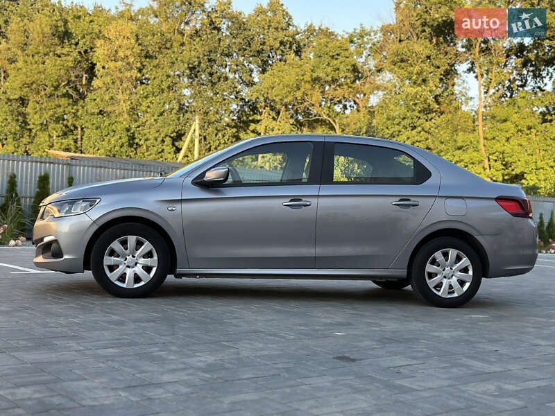 Седан Peugeot 301 2019 в Луцьку