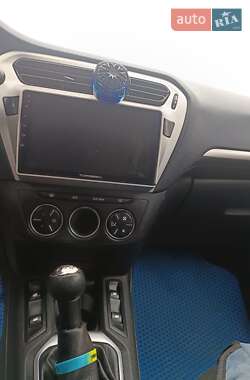 Седан Peugeot 301 2016 в 
