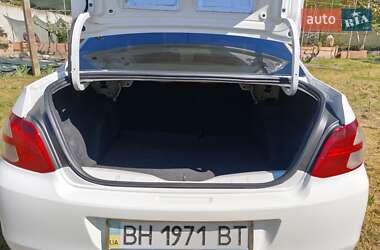 Седан Peugeot 301 2015 в 