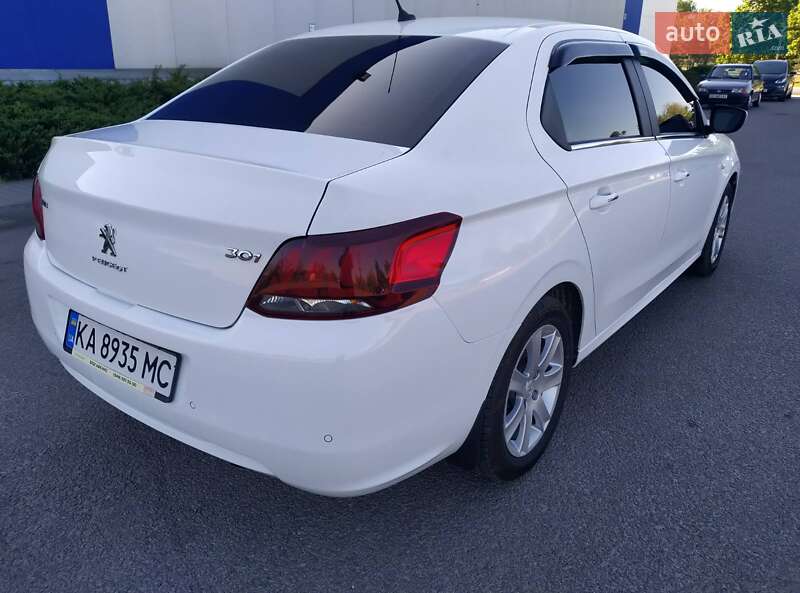 Седан Peugeot 301 2017 в Дніпрі
