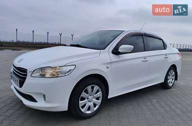 Седан Peugeot 301 2013 в Одессе