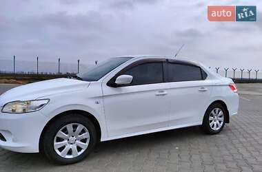 Седан Peugeot 301 2013 в 