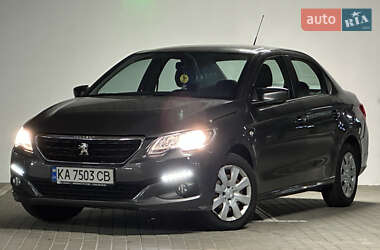 Седан Peugeot 301 2020 в Киеве