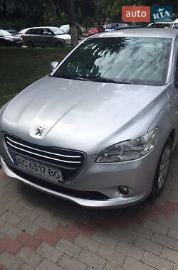 Седан Peugeot 301 2014 в Луцьку