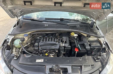 Седан Peugeot 301 2013 в 