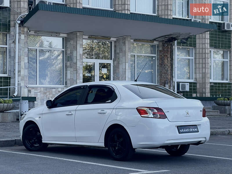 Седан Peugeot 301 2016 в Миколаєві