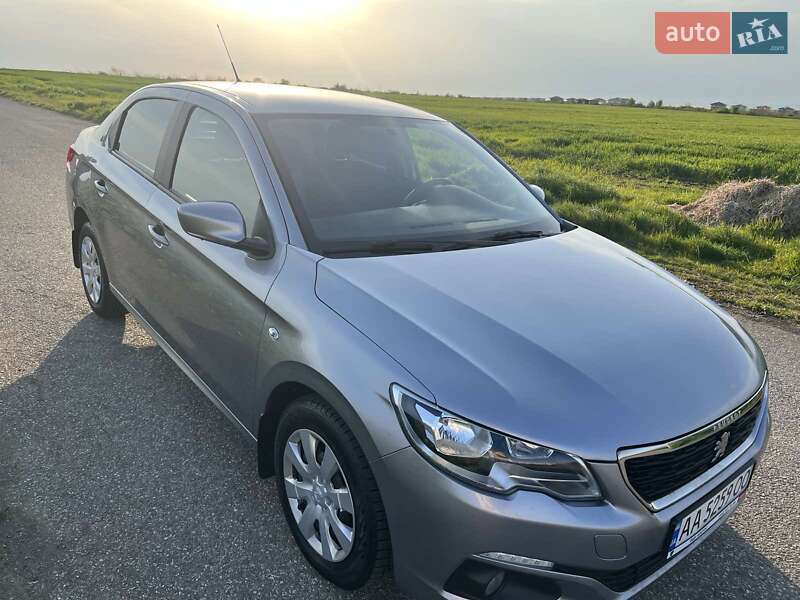 Седан Peugeot 301 2019 в Киеве