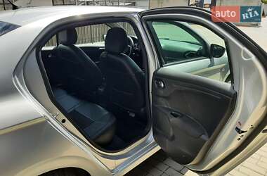 Седан Peugeot 301 2013 в 