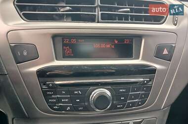 Седан Peugeot 301 2020 в 