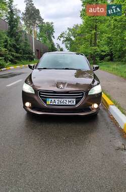 Седан Peugeot 301 2013 в Буче