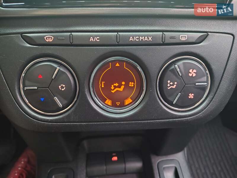 Седан Peugeot 301 2016 в Роздільній