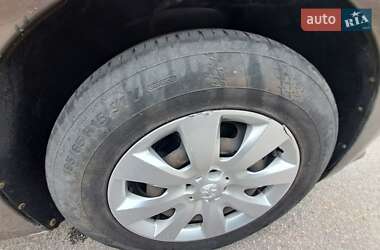 Седан Peugeot 301 2016 в 