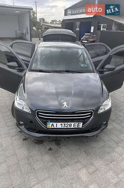 Седан Peugeot 301 2013 в Вышгороде
