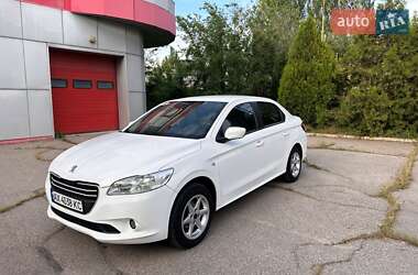 Седан Peugeot 301 2014 в Запорожье