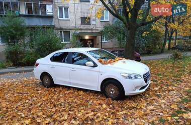 Седан Peugeot 301 2013 в Калуші