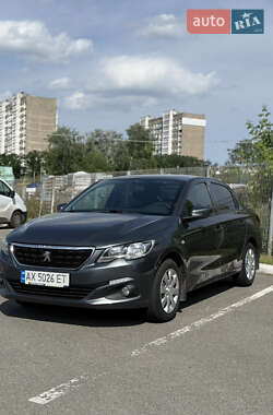 Седан Peugeot 301 2017 в Киеве