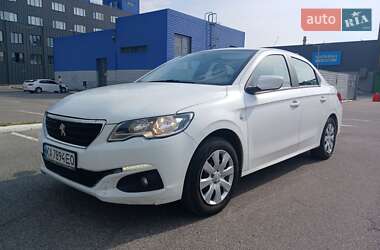Седан Peugeot 301 2017 в Києві
