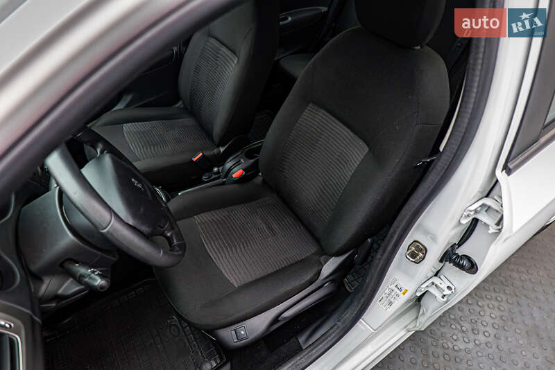 Седан Peugeot 301 2021 в Киеве фото 11 Седан Peugeot 301 2021 в Киеве