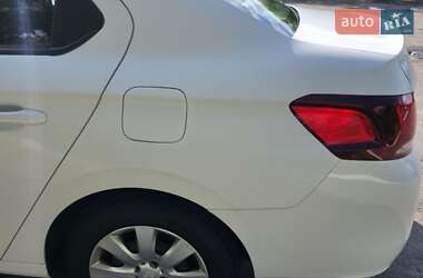 Седан Peugeot 301 2017 в 