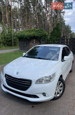 Седан Peugeot 301 2013 в Львове