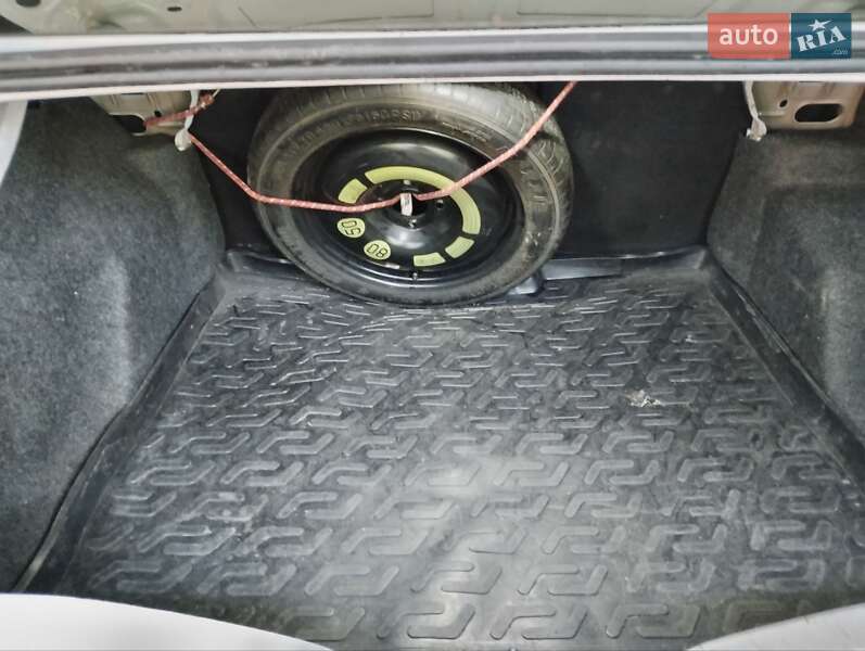 Седан Peugeot 301 2019 в Дніпрі