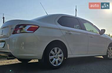 Седан Peugeot 301 2014 в 