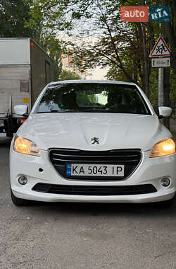 Седан Peugeot 301 2016 в Києві
