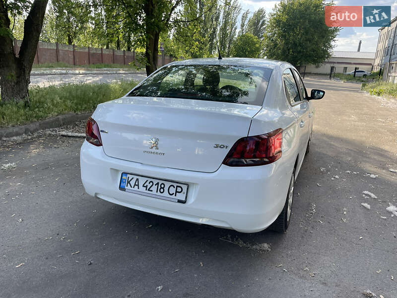 Седан Peugeot 301 2020 в Киеве