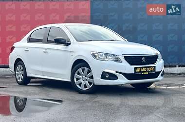 Седан Peugeot 301 2017 в Киеве