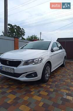 Седан Peugeot 301 2018 в Киеве