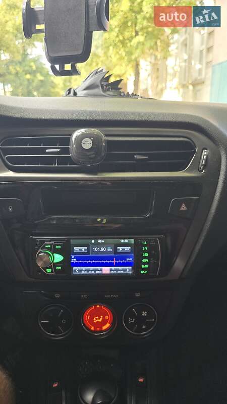 Седан Peugeot 301 2017 в Кропивницькому