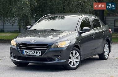 Седан Peugeot 301 2013 в Звягеле