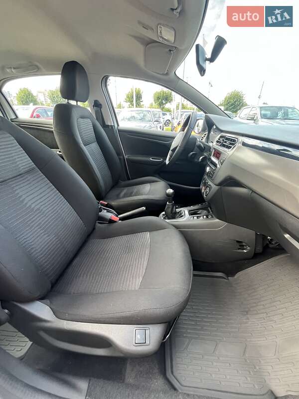 Седан Peugeot 301 2020 в Києві