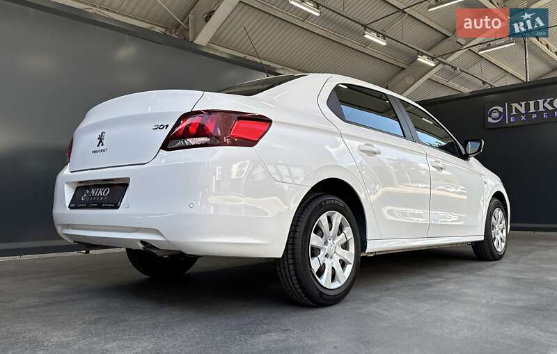 Седан Peugeot 301 2020 в Києві