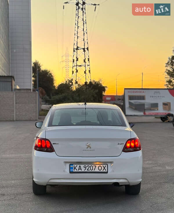 Седан Peugeot 301 2017 в Днепре
